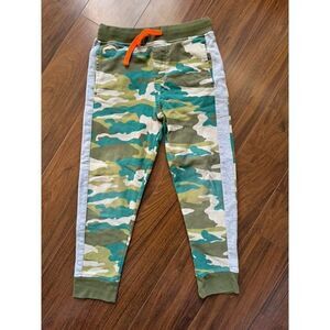 Kids 8 Green camo joggers
